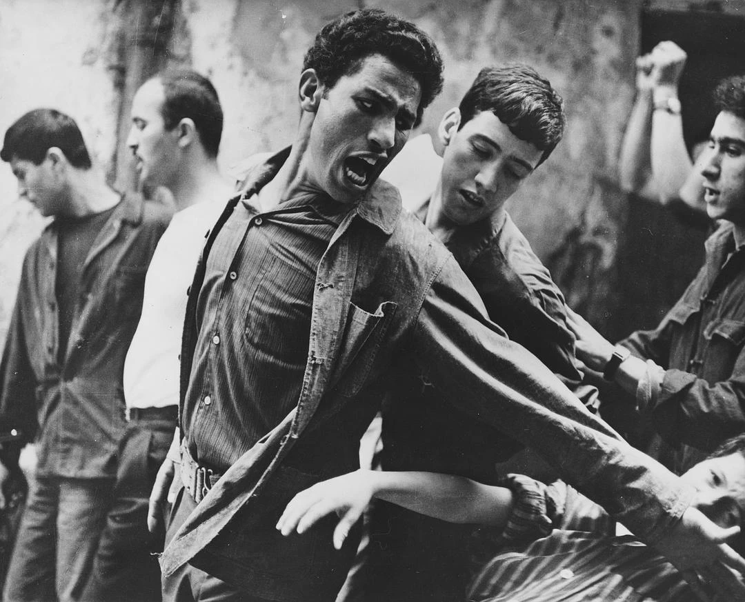 阿尔及尔之战 蓝光高清MKV版/阿尔及利亚的战争 / The Battle of Algiers 1966 La battaglia di Algeri 25G插图2-2QO爱趣游 阿尔及尔之战 蓝光高清MKV版/阿尔及利亚的战争 / The Battle of Algiers 1966 La battaglia di Algeri 25G插图2-2QO爱趣游