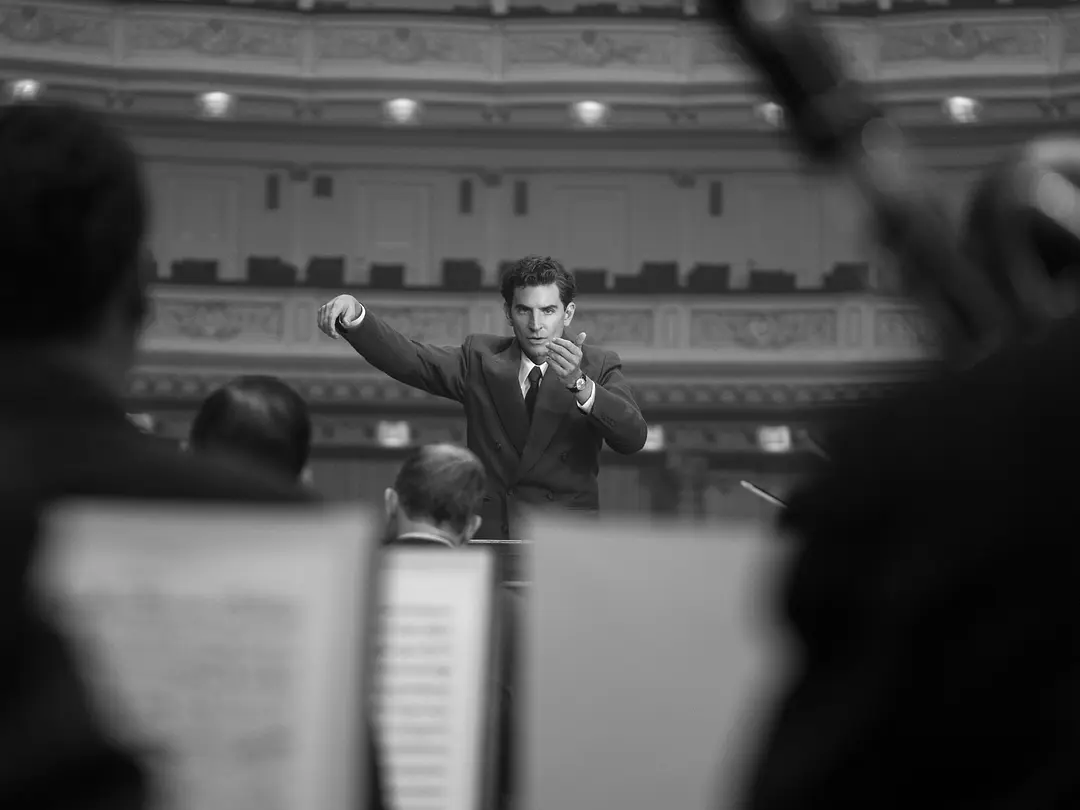 音乐大师 WEB-DL版下载/大师风华:真爱乐章 / 伯恩斯坦 / 大师 / Bernstein 2023 Maestro 7.62G插图1-2QO爱趣游 音乐大师 WEB-DL版下载/大师风华:真爱乐章 / 伯恩斯坦 / 大师 / Bernstein 2023 Maestro 7.62G插图1-2QO爱趣游