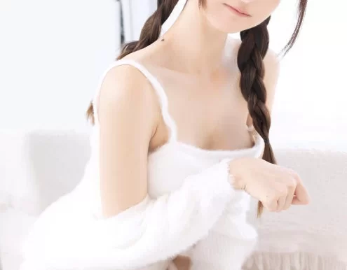 【摄影图册】少女写真 🐰🥛🐰 “小白兔白又白~
