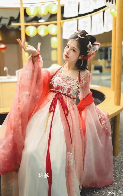 汉服 你说我是祥瑞，还是妖祟～@-折弦-