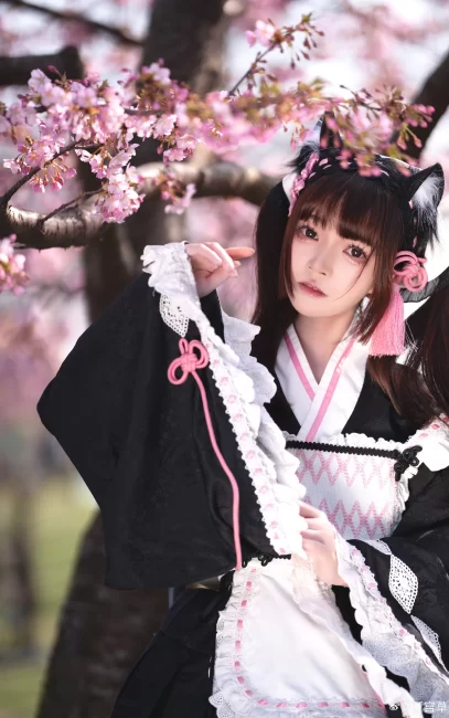 lolita 🌸樱花小妹出现辣！每年必打卡项目！@钉宫草莓